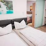 Holiday home Donaublick Mit Pool Und Garten