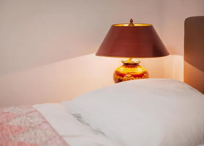 Donaublick Mit Pool Und Garten *