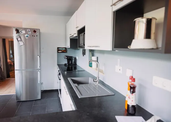 Donaublick Mit Pool Und Garten Casa de Férias *