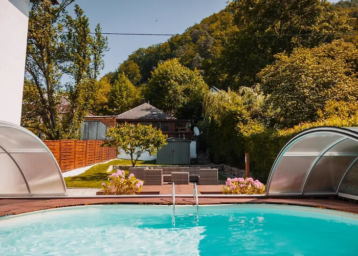 Donaublick Mit Pool Und Garten Prázdninový dům *