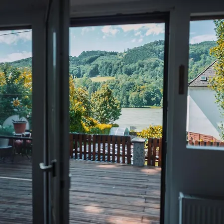 Nyaraló Donaublick Mit Pool Und Garten