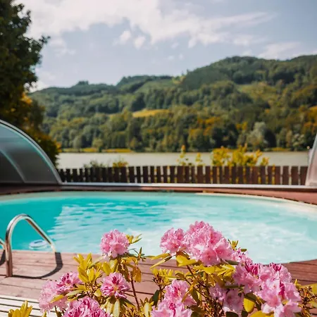 Nyaraló Donaublick Mit Pool Und Garten Sankt Nikola an der Donau
