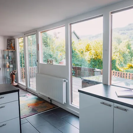 Nyaraló Donaublick Mit Pool Und Garten
