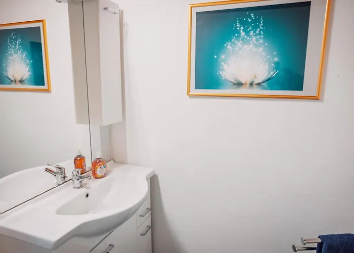 Prázdninový dům Donaublick Mit Pool Und Garten